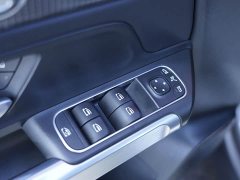 Mercedes-Benz GLB 200 Dynamic - фото 18