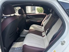 BYD Seal Honor Edition DM-i 1.5L 121km Premium - фото 10