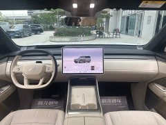 BMW Ledo L90 2025 Ultra six-seater version - фото 14