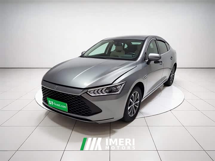 BYD Qin PLUS Honor Edition DM-i 55KM Leading Type - автомобиль из Китая