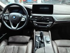 BMW 5 Series 530Li Luxury Line - фото 11