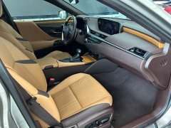 Lexus ES 2020 300h Executive Edition - фото 10