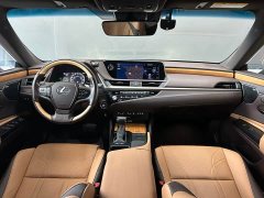 Lexus ES 2020 300h Executive Edition - фото 12