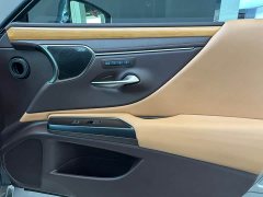 Lexus ES 2020 300h Executive Edition - фото 16
