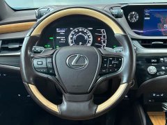 Lexus ES 2020 300h Executive Edition - фото 17