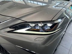 Lexus ES 2020 300h Executive Edition - фото 19