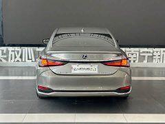 Lexus ES 2020 300h Executive Edition - фото 5