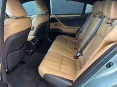 Lexus ES 2020 300h Executive Edition - фото 9