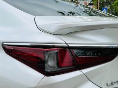 Lexus ES 2022 300h Excellence Edition - фото 11