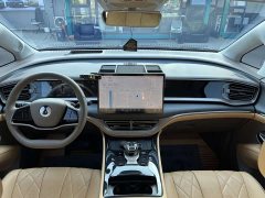 Denza D9 2022 EV 600 AWD Premium - фото 6