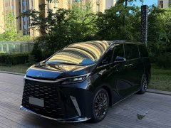 Lexus LM 2023 350h seven-seat elegant version - фото 2
