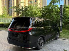 Lexus LM 2023 350h seven-seat elegant version - фото 7