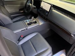 Lexus LM 2023 350h seven-seat elegant version - фото 8