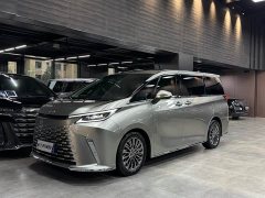 Lexus LM 2025 500h six-seater premium version - фото 1