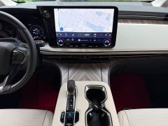 Lexus LM 2025 500h six-seater premium version - фото 12