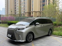 Lexus LM 2025 500h six-seater premium version - фото 2