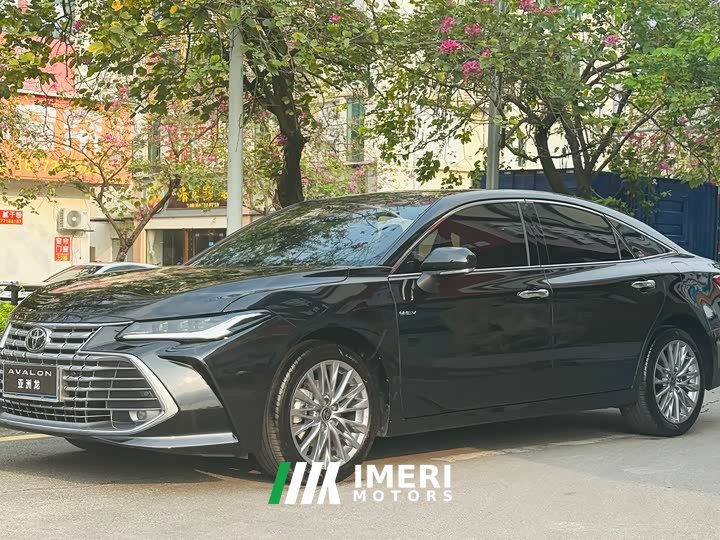 Lexus Asia Dragon Shuangqing 2.0L Deluxe Edition - автомобиль из Китая