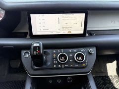 Land Rover Defender 110 P400 Dark Special Edition - фото 16