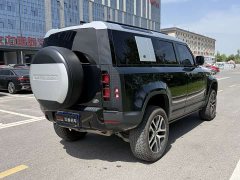 Land Rover Defender 110 P400 Dark Special Edition - фото 6