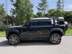 Land Rover Defender 110 P400 Dark Special Edition - фото 7