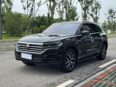 Volkswagen Touareg 3.0TSI Ruixiang Edition Classic Sports Package - фото 1