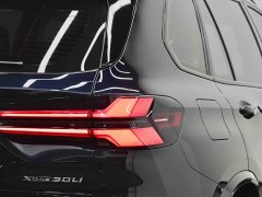 BMW X5 2023 xDrive 30Li Exclusive M Sports Night Package - фото 4
