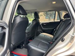 Toyota Wildlander 2.0L CVT 2WD Luxury Edition - фото 6