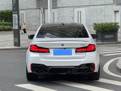 BMW M5 - фото 3