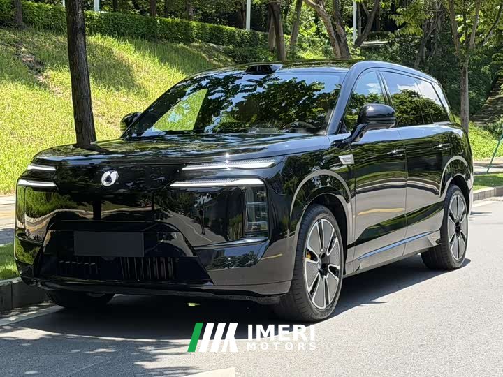 Denza N8L 2025 flagship - автомобиль из Китая