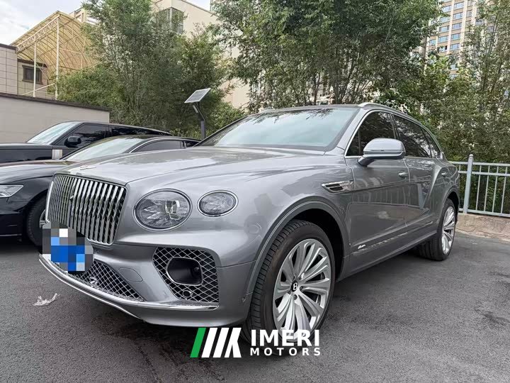 Bentley Bentayga 4.0T V8 EWB Azure - автомобиль из Китая