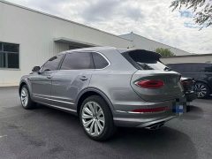 Bentley Bentayga 4.0T V8 EWB Azure - фото 10