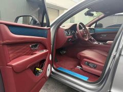 Bentley Bentayga 4.0T V8 EWB Azure - фото 4