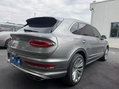 Bentley Bentayga 4.0T V8 EWB Azure - фото 9