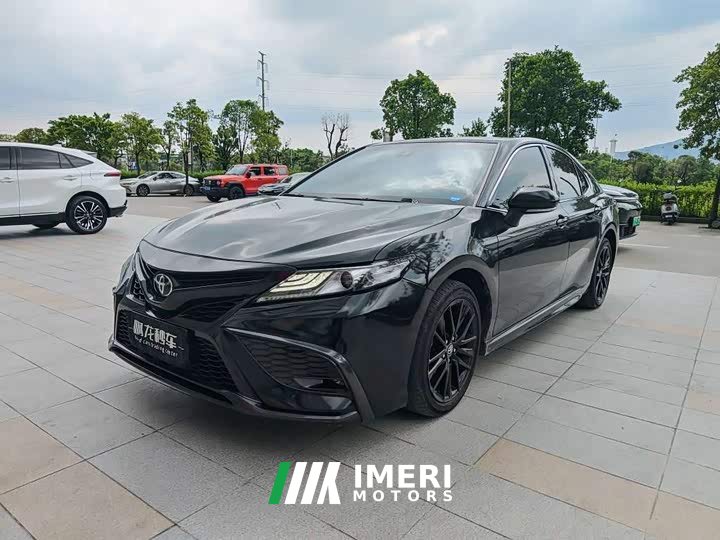 Toyota Camry 2.0S Knight Edition - автомобиль из Китая