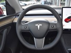 Tesla Model Y long-range all-wheel drive version 3D7 - фото 10