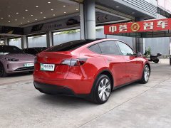 Tesla Model Y long-range all-wheel drive version 3D7 - фото 15