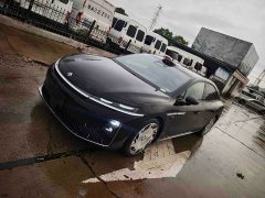 Lynk & Co Hyper A800 Smart Premium Edition - фото 1