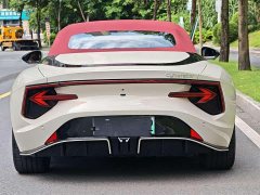 Lynk & Co MG Cyberster 520km legendary four-wheel drive red hood version - фото 13