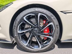 Lynk & Co MG Cyberster 520km legendary four-wheel drive red hood version - фото 14
