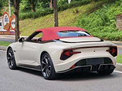 Lynk & Co MG Cyberster 520km legendary four-wheel drive red hood version - фото 7