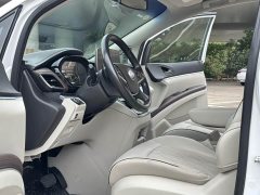 Buick GL8 Land Business Class 652T Luxury - фото 6