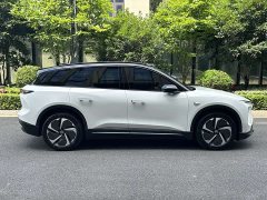 NIO ES6 75kWh - фото 12