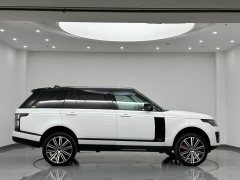 Land Rover Range Rover 3.0 L6 400PS Legendary Extended Classic Edition - фото 4