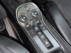 Mercedes-Benz McLaren 600LT 2018 3.8T Coupe - фото 16