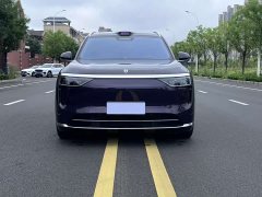 AITO Wenjie M8 2025 extended range Max version 53.4kWh 6-seater version (192-line lidar) - фото 2