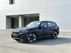 BMW iX3 2022 facelift, new collar - фото 1