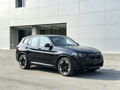 BMW iX3 2022 facelift, new collar - фото 3