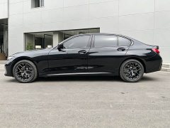 BMW 3 Series 330Li M Sports Night Package - фото 3