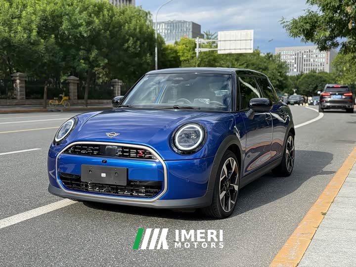 MINI 2025 2.0T COOPER S Artist Five-Door Edition - автомобиль из Китая