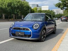 MINI 2025 2.0T COOPER S Artist Five-Door Edition - фото 1